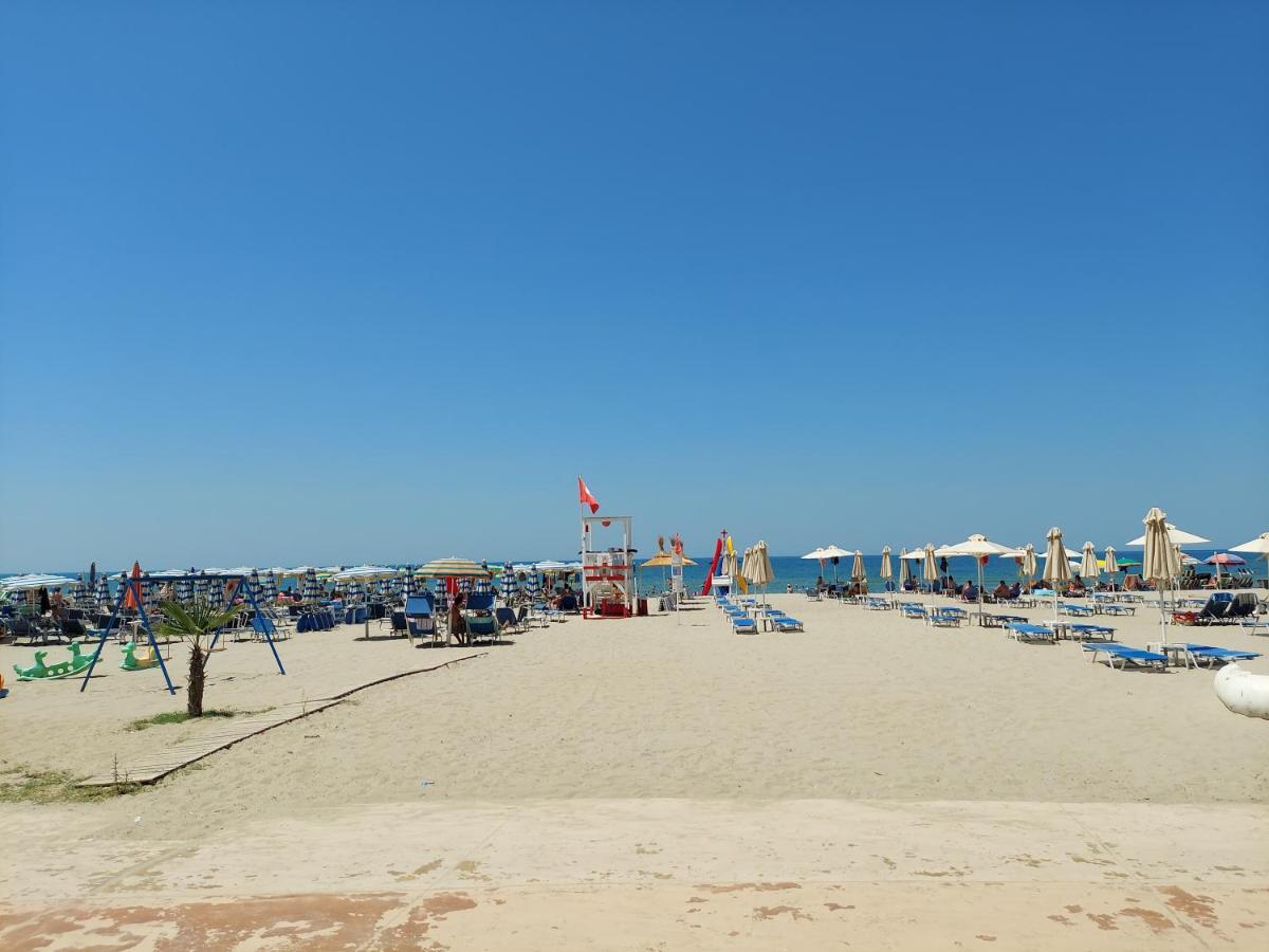 Golden Beach Apartments Durres Exterior photo