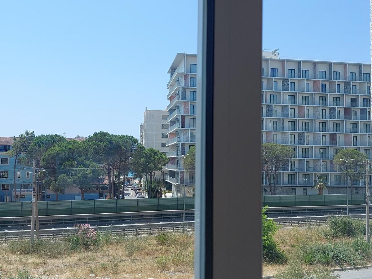 Golden Beach Apartments Durres Exterior photo